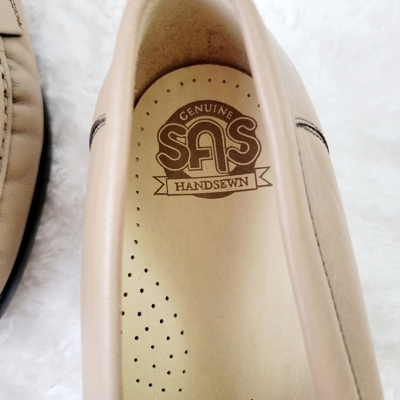SAS Hand Sew Tan Genuine Leather Slip On Moccasin Loafers Women's Size 8.5 - Picture 4 of 7